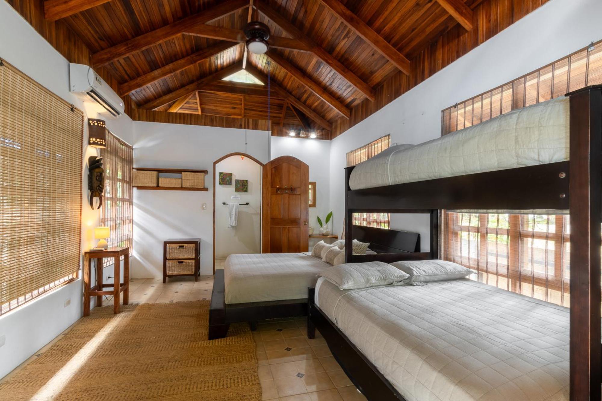 Blue Surf Sanctuary Hotel Playa Santa Teresa  Exterior photo